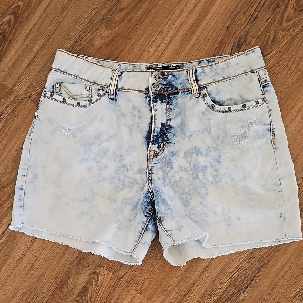 Cato Women's Denim Shorts